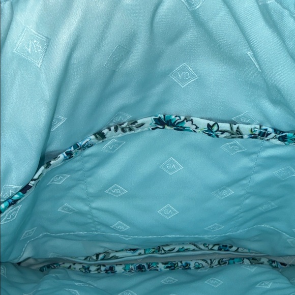 Vera Bradley zip, top hipster, cloud vine Crossbody Bag - Picture 6 of 7